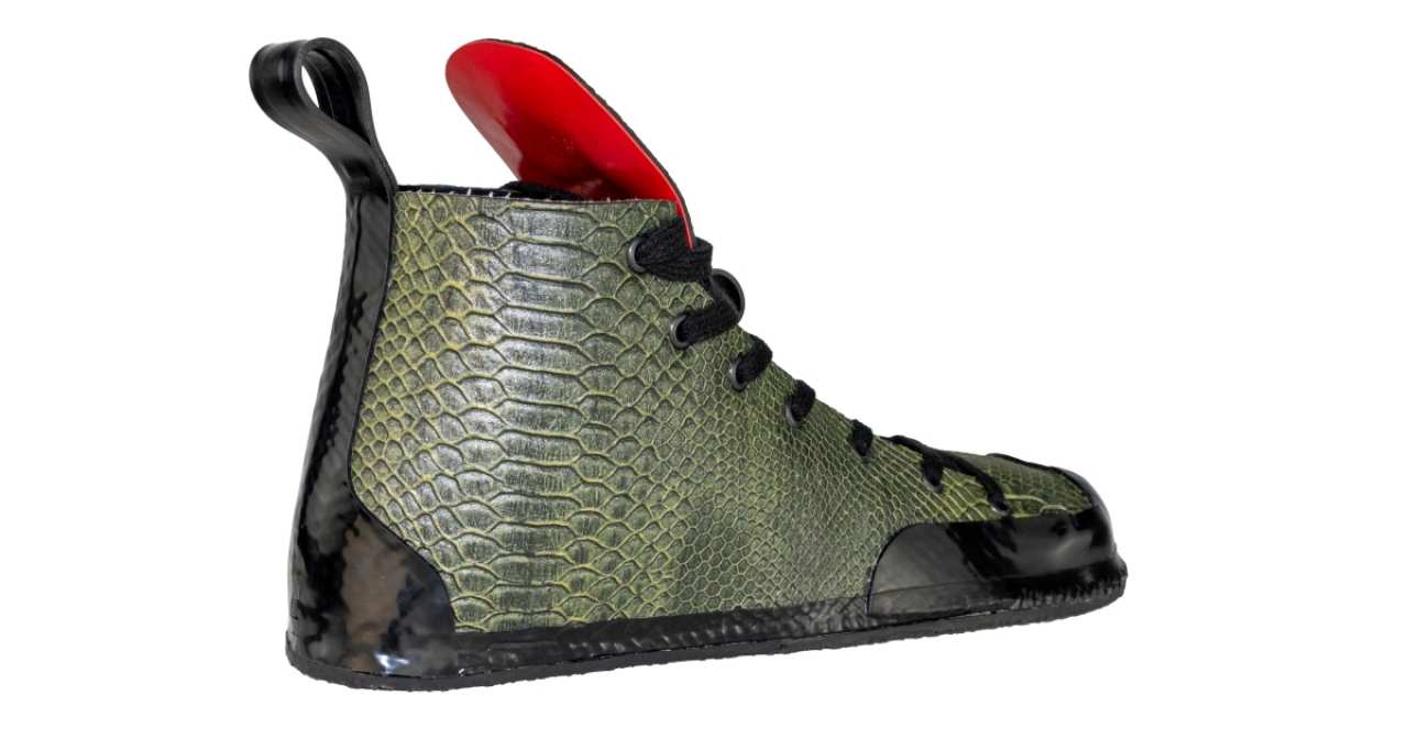 latex-sneakers-3d-snake-laser-edition